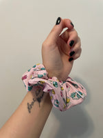 Pink Floral Zipper Scrunchie