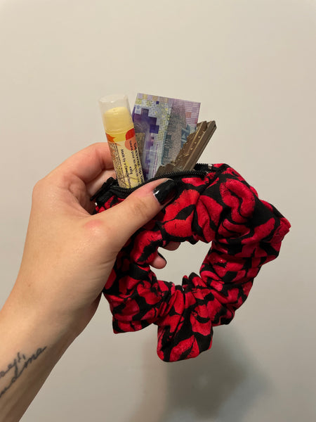 Lipstick Zipper Scrunchie