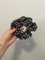 Black Floral Zipper Scrunchie